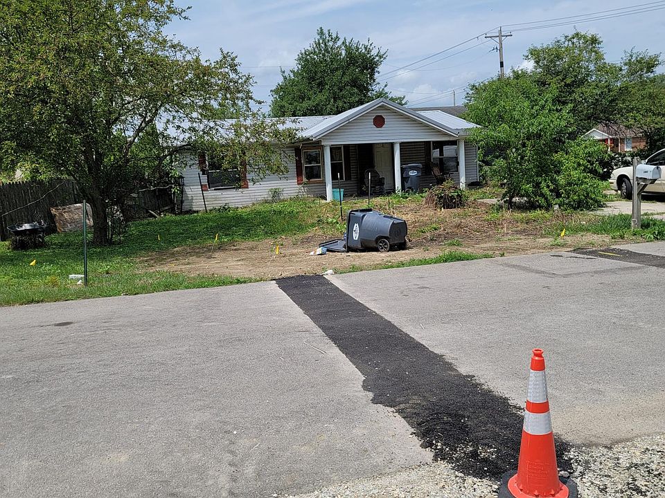 1st image of 1501 S Oakdale Dr