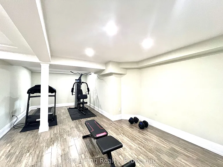 128 Palomino Dr — Photo 43