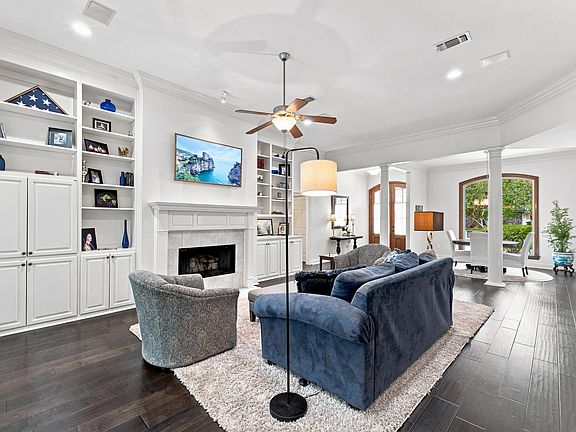 5th image of 713 Highland Knoll Ct