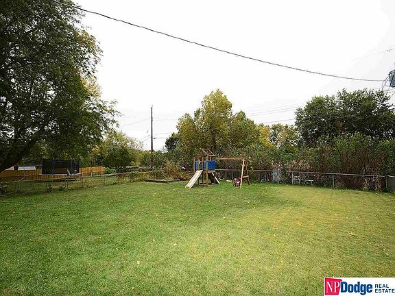 3rd image of 2509 Cornelia St