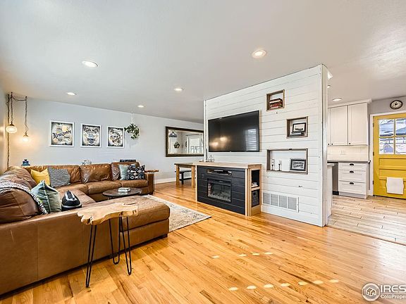 4th image of 1317 S Terry St