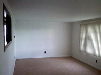 4th image of 48 Jordan Dr