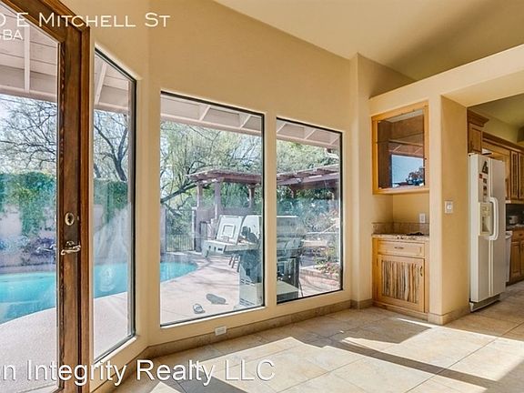 5th image of 2240 E Mitchell St #10861394