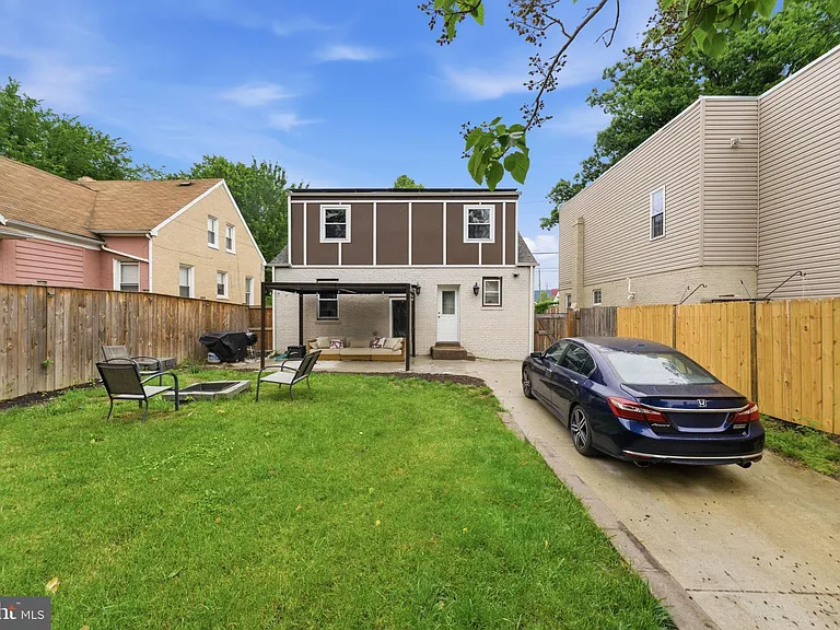 517 Lebaum St SE — Photo 55