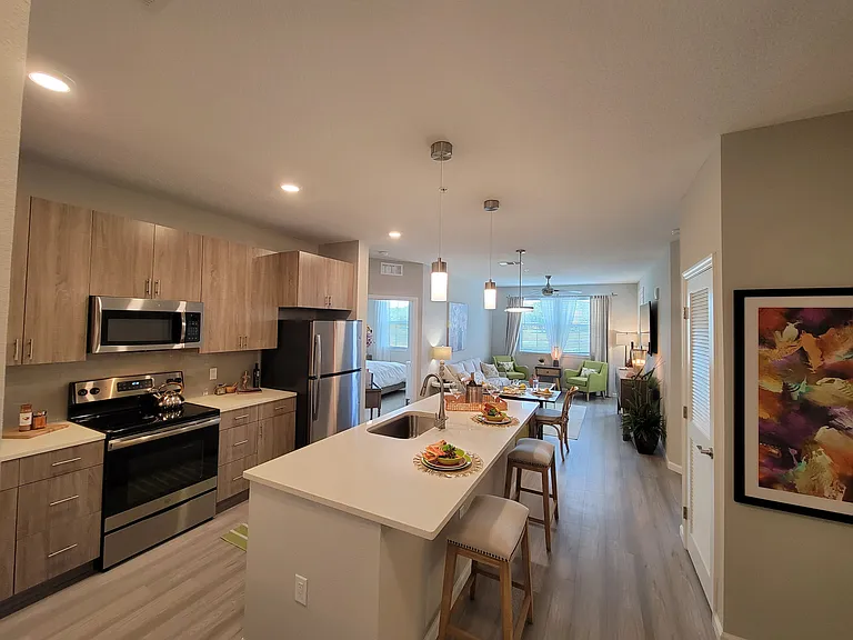 Messina Luxury Apartments — Photo 14