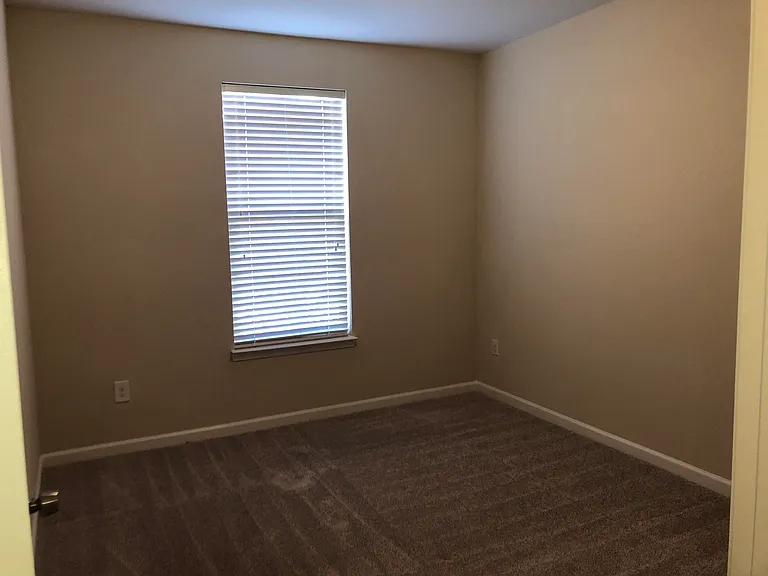 Hurstbourne Estates — Photo 29