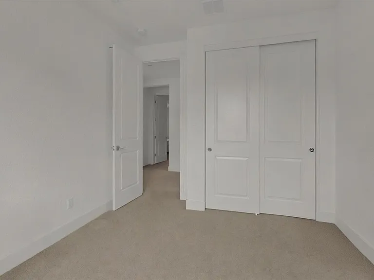 2760 Telegraph Blvd — Photo 16