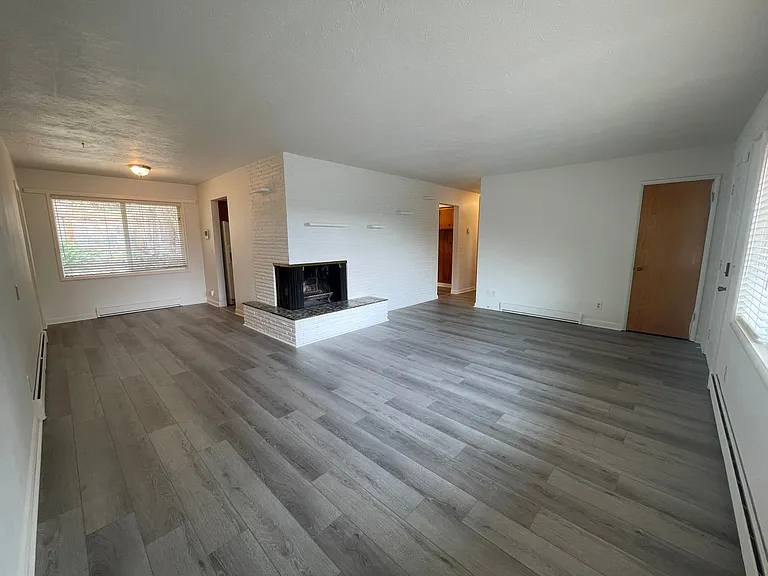 2320 Cascade Way — Photo 3