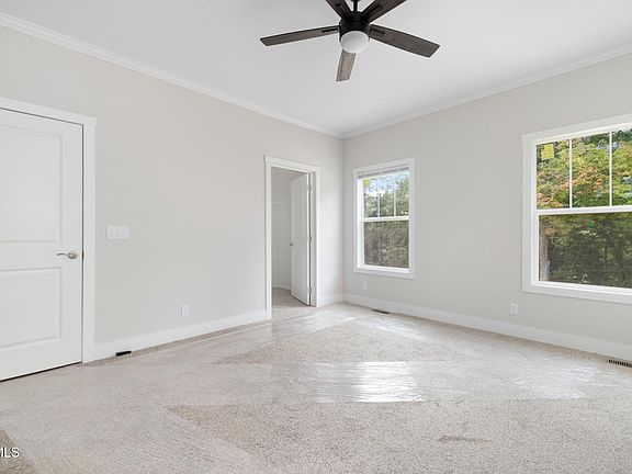 4th image of 3261 Avoca Rd