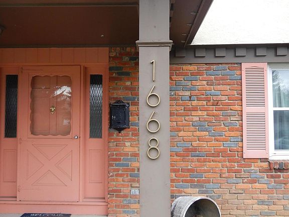 2nd image of 1668 Moreland Dr