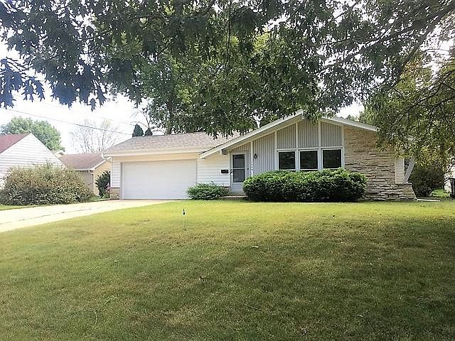 1st image of 1709 Menomonee Ave