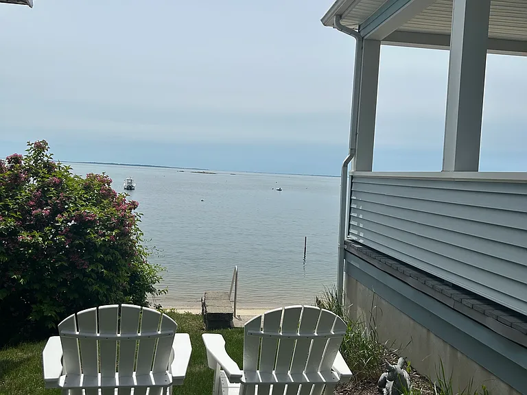 293 Giants Neck Rd — Photo 3