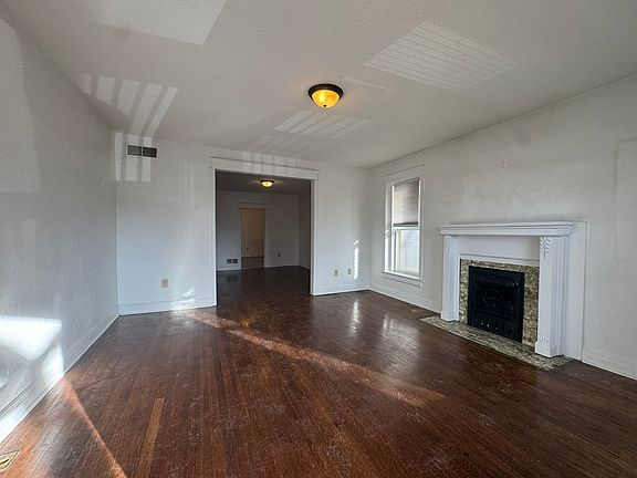 3rd image of 2543 Cherry St APT 6