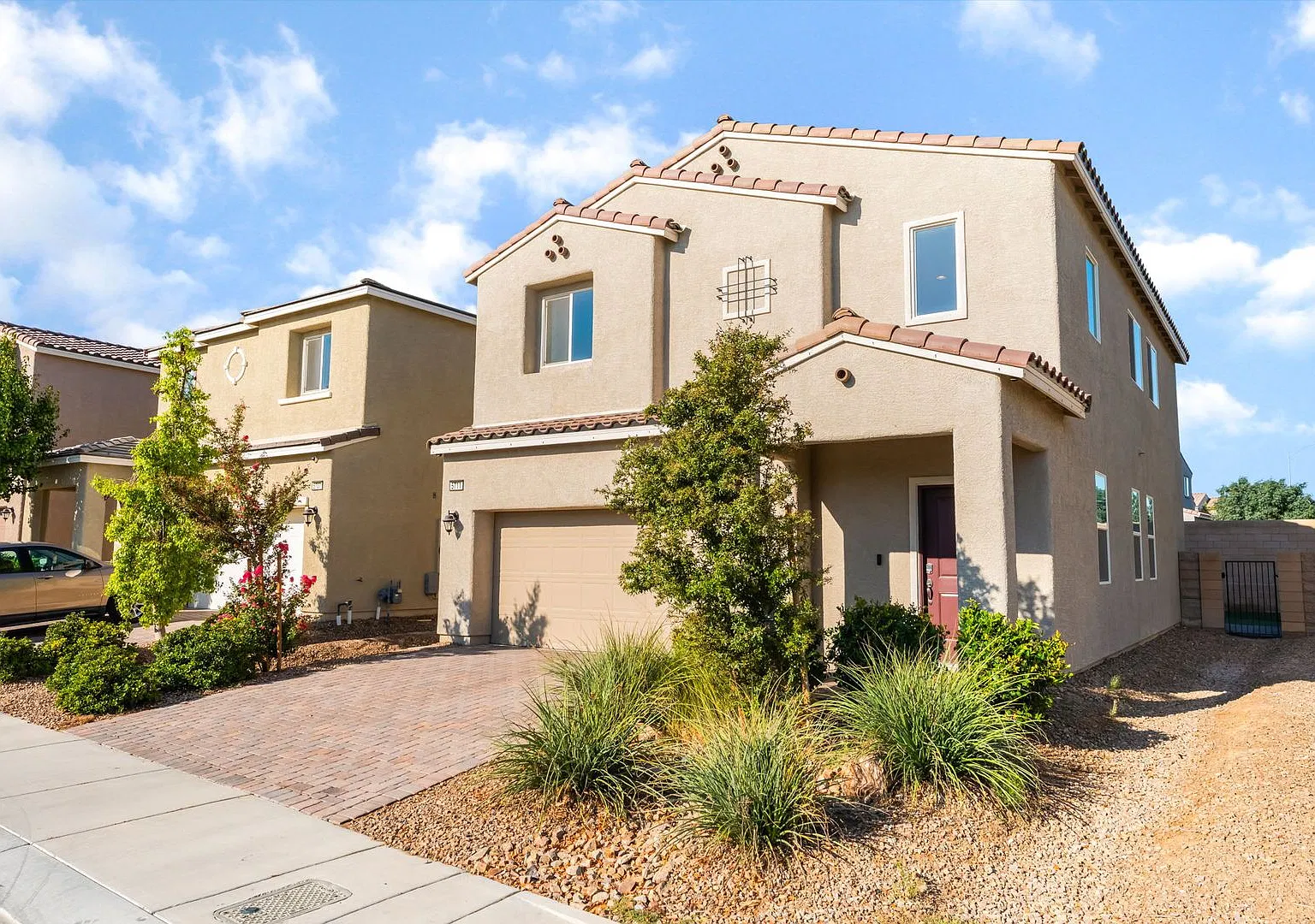 Gorgeous 2-story home featuring 3 spacious bed, 2.5 bath & a 2-car garage — Photo 2
