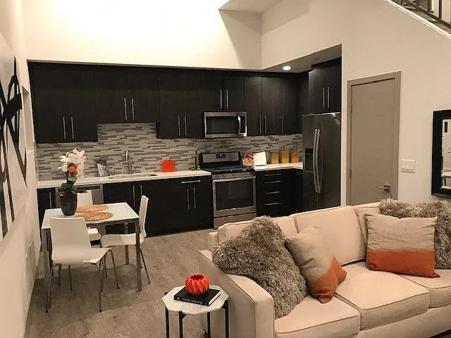 115 S Saint Andrews Pl — Photo 21