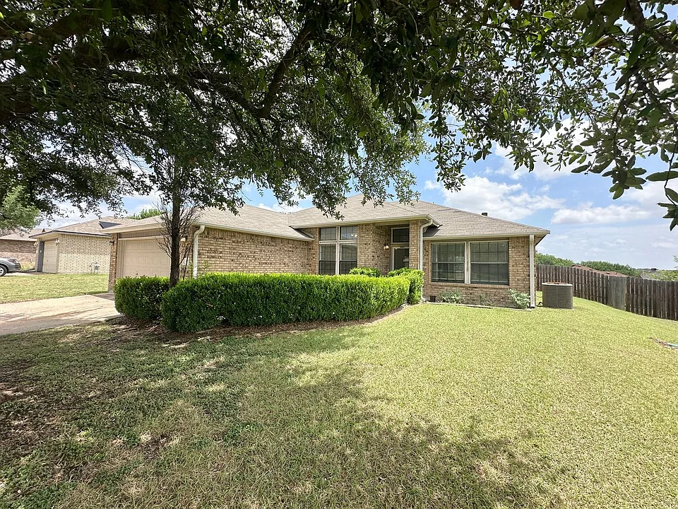 607 Hogan Dr