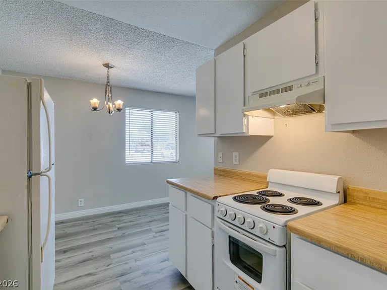 5806 Dodd St #D — Photo 19