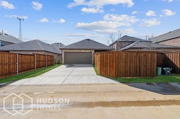 2309 Astapor Dr — Photo 11