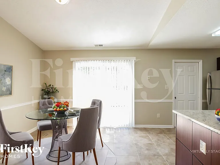 3204 Faircroft Way — Photo 7