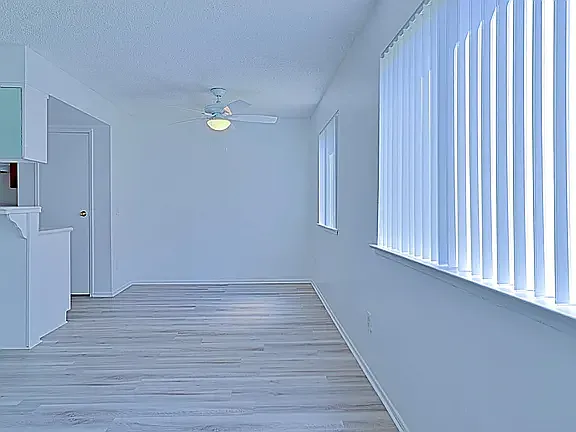 2 bed, 840 sqft, $1,850 — Photo 2
