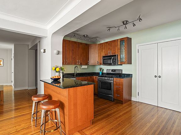 4th image of 35-36 76th St #121
