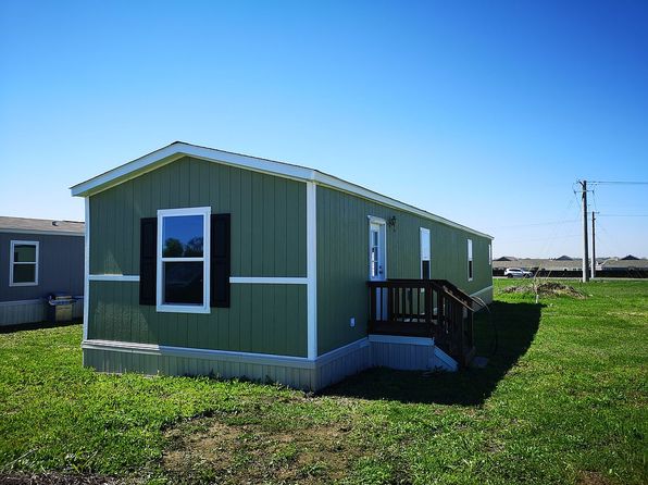 220 Apple Valley Dr, Princeton, TX 75407