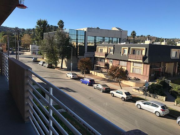 4th image of 4328 Mammoth Ave APT 300