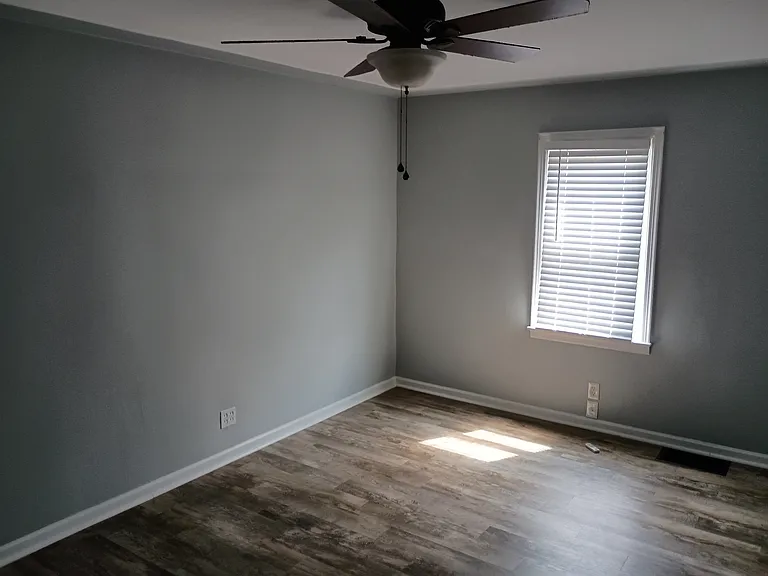 320 S Griffin St — Photo 18