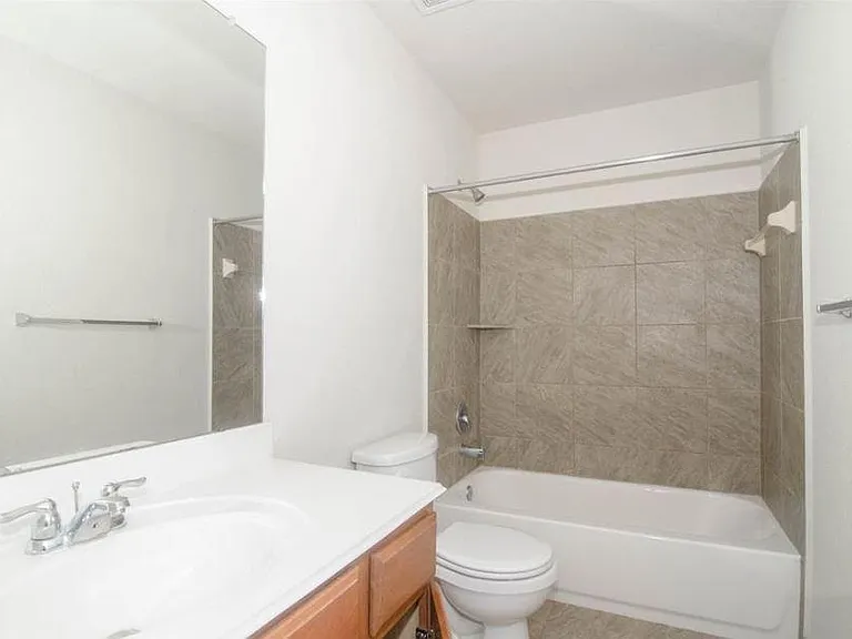 3247 Upland Spring Trce — Photo 10