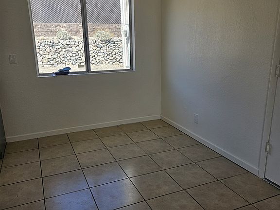 5th image of 237 Geronimo Blvd Unit B