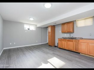 240 Harbor Rd FLOOR 1, Staten Island, NY 10303