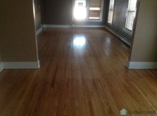 28 E 30th St, Steger, IL 60475