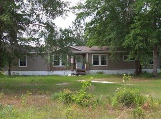 306 Aberdeen Dr, Waverly, GA 31565