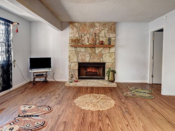 5th image of 165 Thousand Oaks Dr