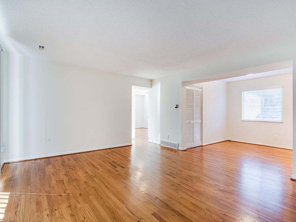 1st image of 4133 Oak St APT 6