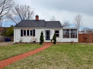 1425 Iroquois Pl, Ann Arbor, MI