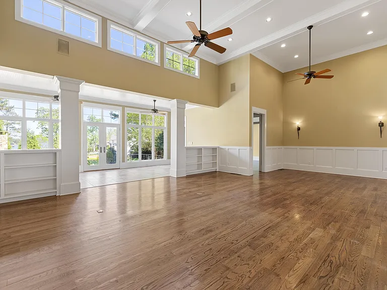130 Iron Horse Dr — Photo 32