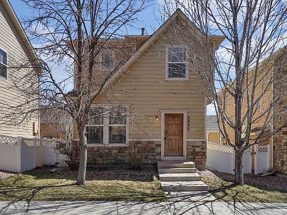 2nd image of 2424 Saint Paul Dr