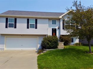 19354 Laci St, Omaha, NE 68135