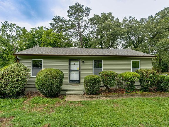 2nd image of 1903 Parkway Dr