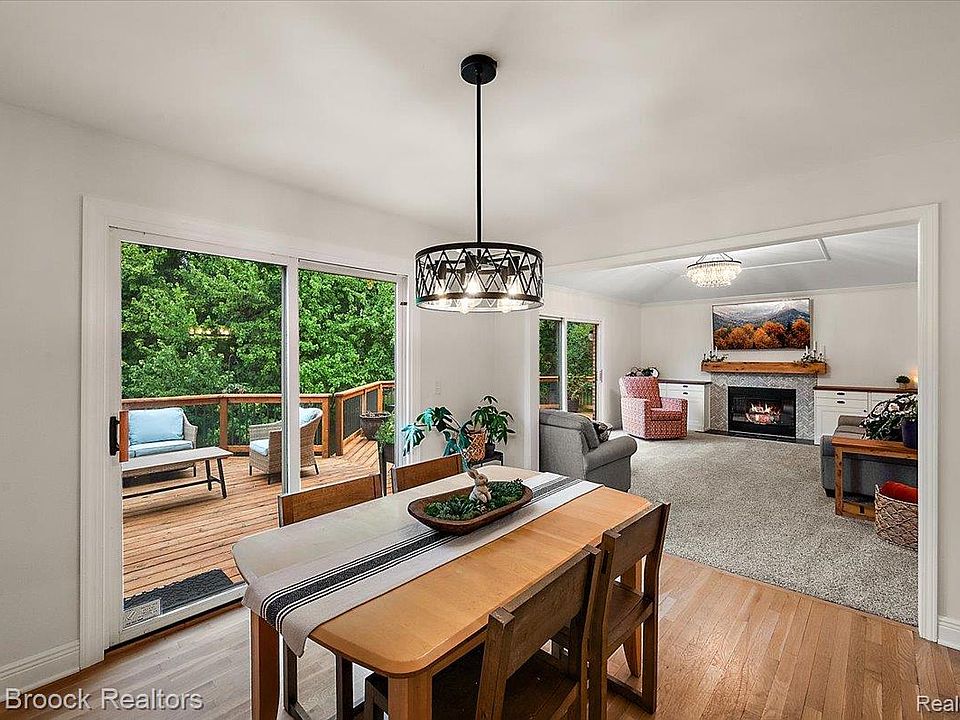 24435 Nantucket Dr, photo 22
