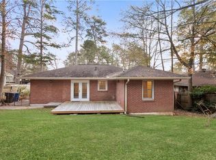 921 Pegg Rd, East Pt, GA 30344