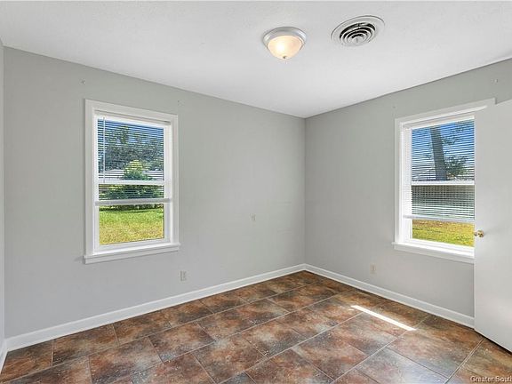 2nd image of 108 Petite St