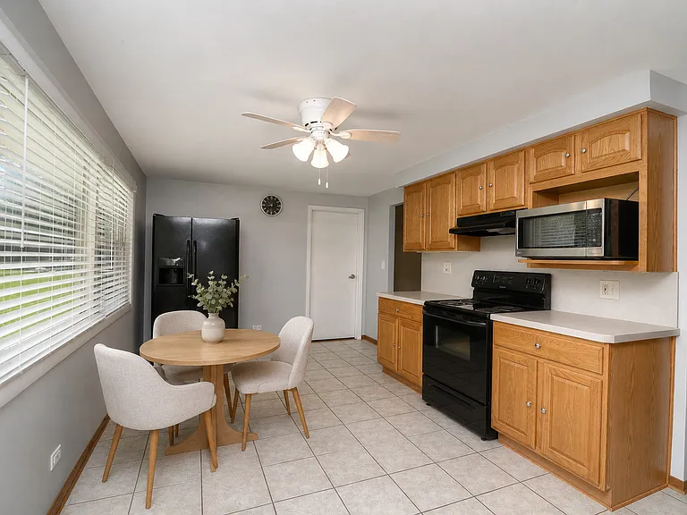 930 Sharon Ln — Photo 13