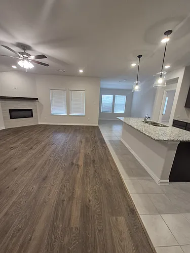 3041 Hollybrook Ln Photo 1