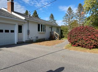 216 Maquoit Rd, Brunswick, ME 04011