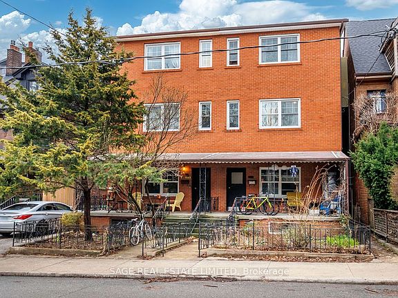4th image of 276 Crawford St