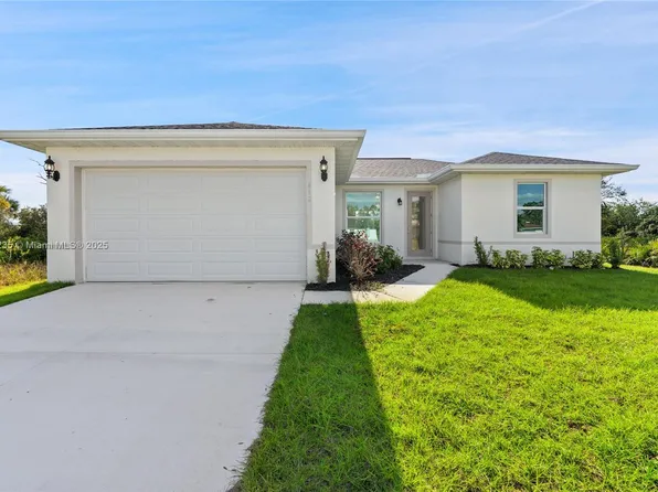 957 Commodore St, Lehigh Acres, FL 33974
