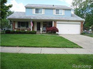 10008 Continental Dr, Taylor, MI 48180