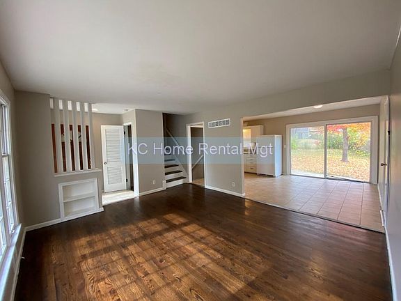 4th image of 6312 E 101st Ter